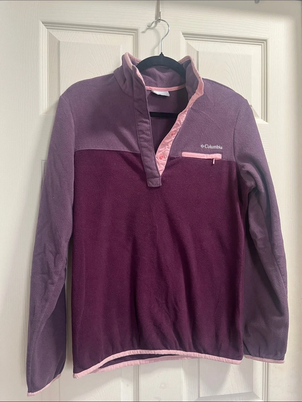 Columbia Two-Tone Purple Fleece Cowl Pullover with Pink Trim